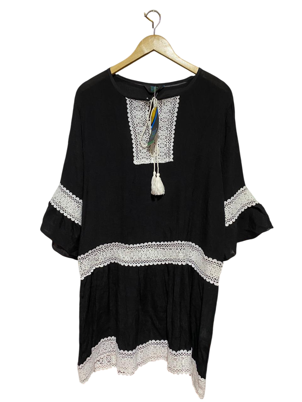 BLUE HILLS |XL| BUST 21| B39| ELEGANT BLACK BOHEMIAN TUNIC DRESS WITH CONTRASTING WHITE LACE DETAILS