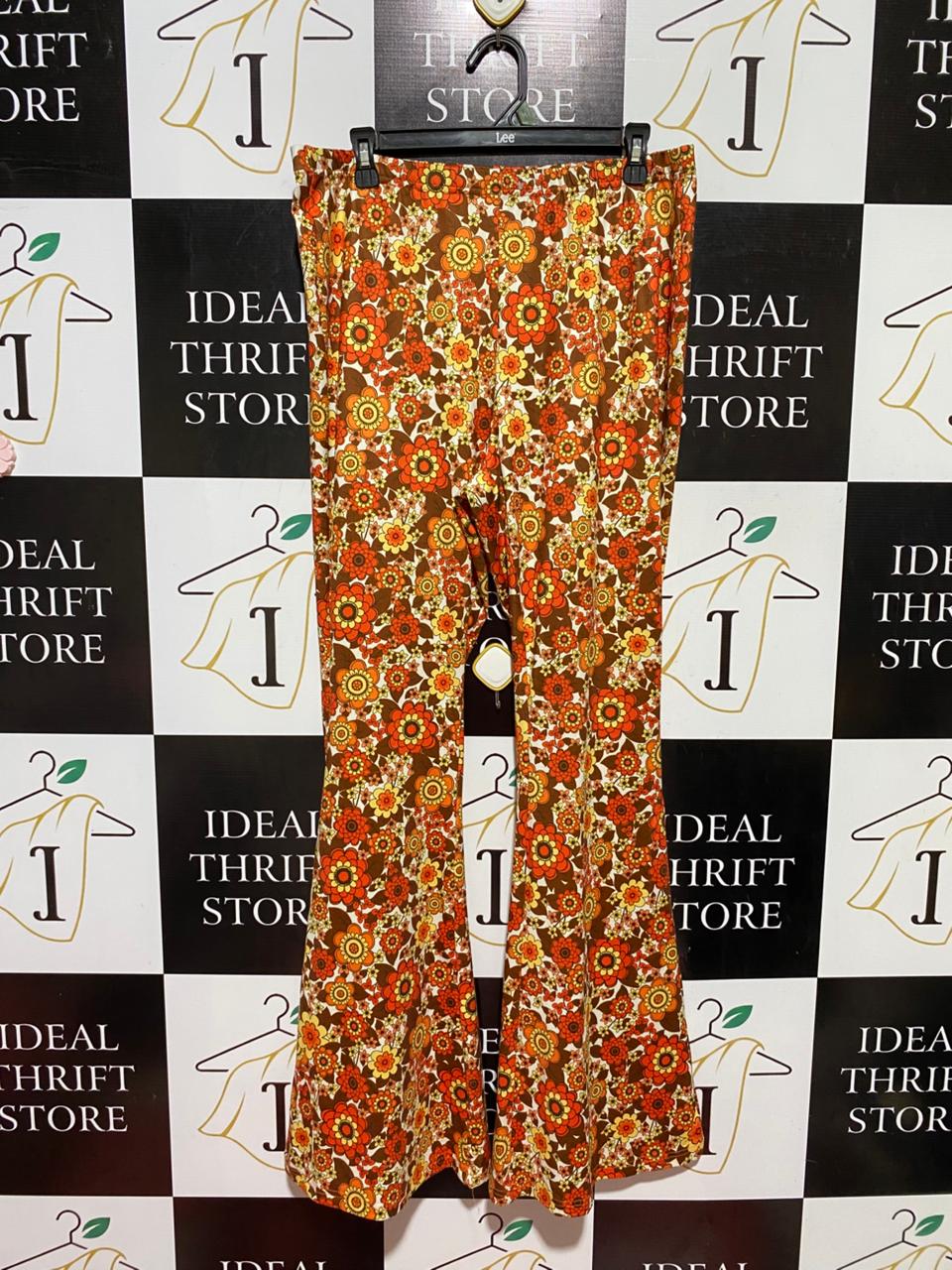 SHEIN |XL| WAIST 34| B39| VIBE FLORAL FLARED PANTS WITH COMFORT ELASTIC WAISTBAND