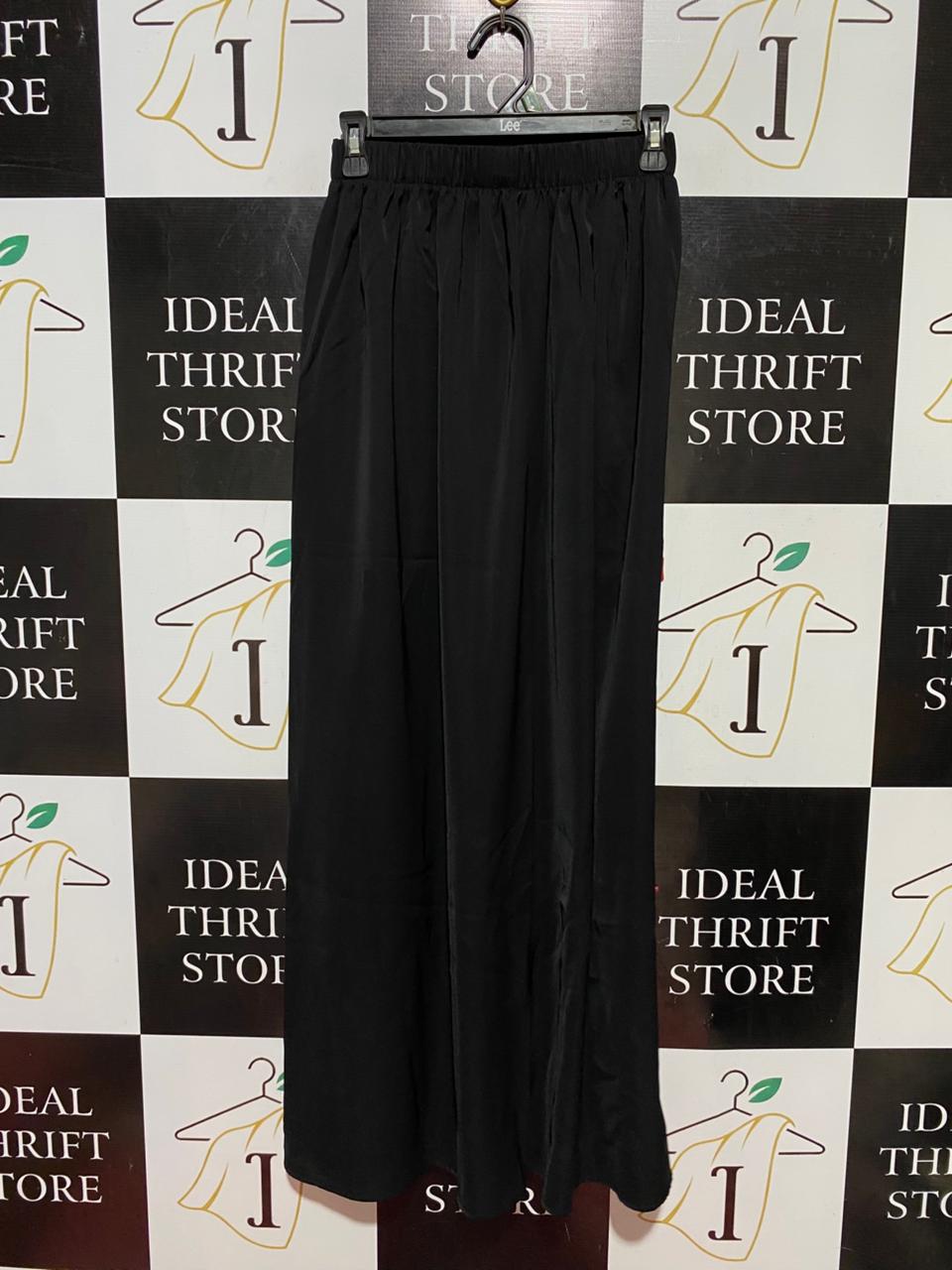 |XS| WAIST 24| B39| CHIC JET BLACK FLOWING MAXI SKIRT WITH COMFORT ELASTIC WAISTBAND