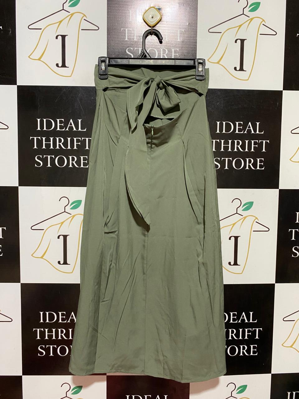 |S| WAIST 25| B39| CHIC MILITARY OLIVE GREEN HIGH-WAISTED MAXI SKIRT WITH FLUID A-LINE SILHOUETTE