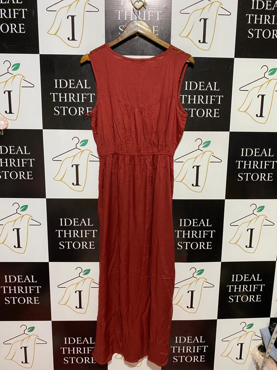 ATMOSPHERE |M| BUST 18| B39| RUST RED BOHO MAXI DRESS WITH CROCHET LACE YOKE AND TASSEL TIE