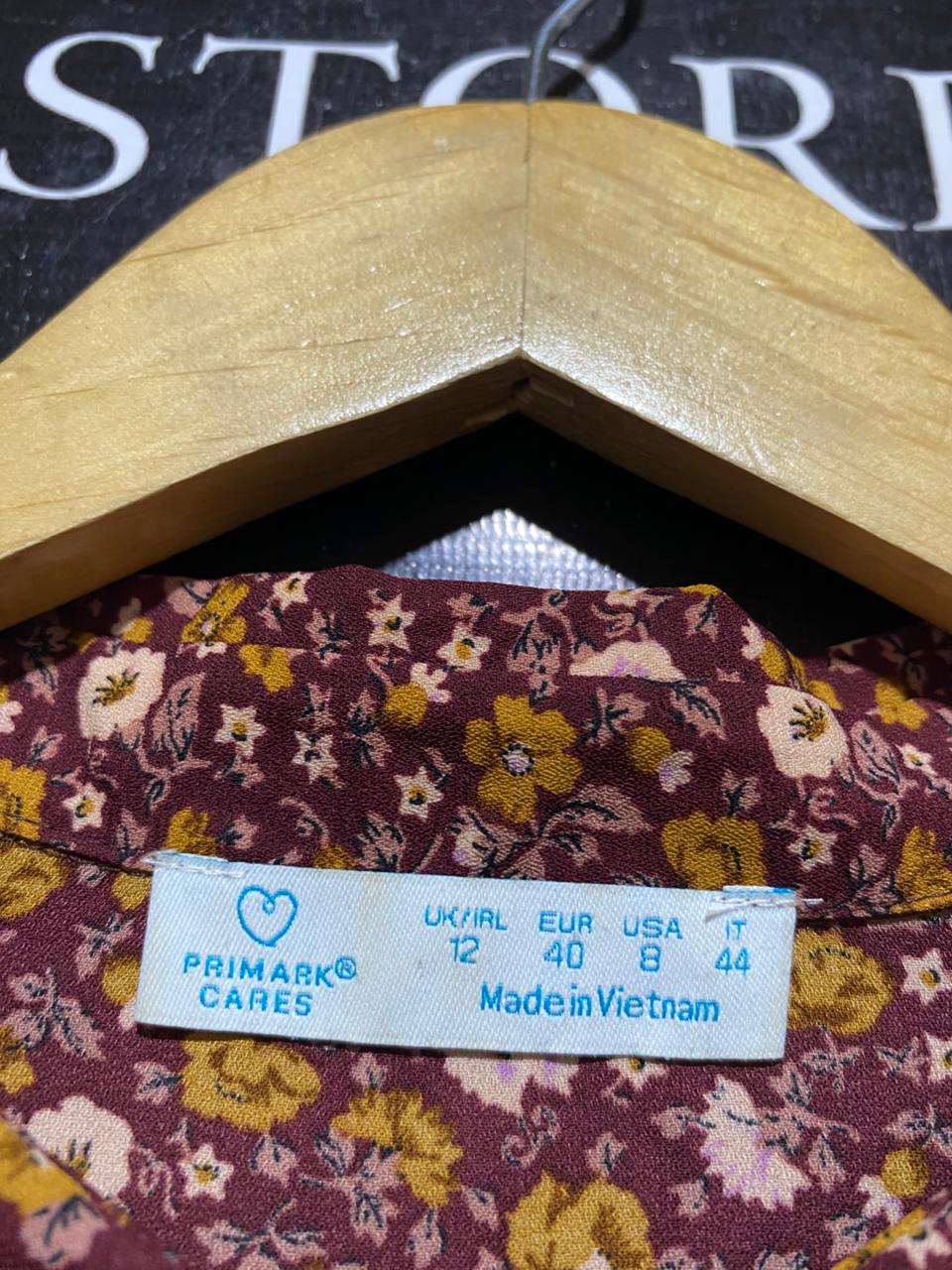 PRIMARK CARES |L| BUST 20| B40| BURGUNDY DITSY FLORAL PRINT BUTTON-DOWN LONG SLEEVE SHIRT