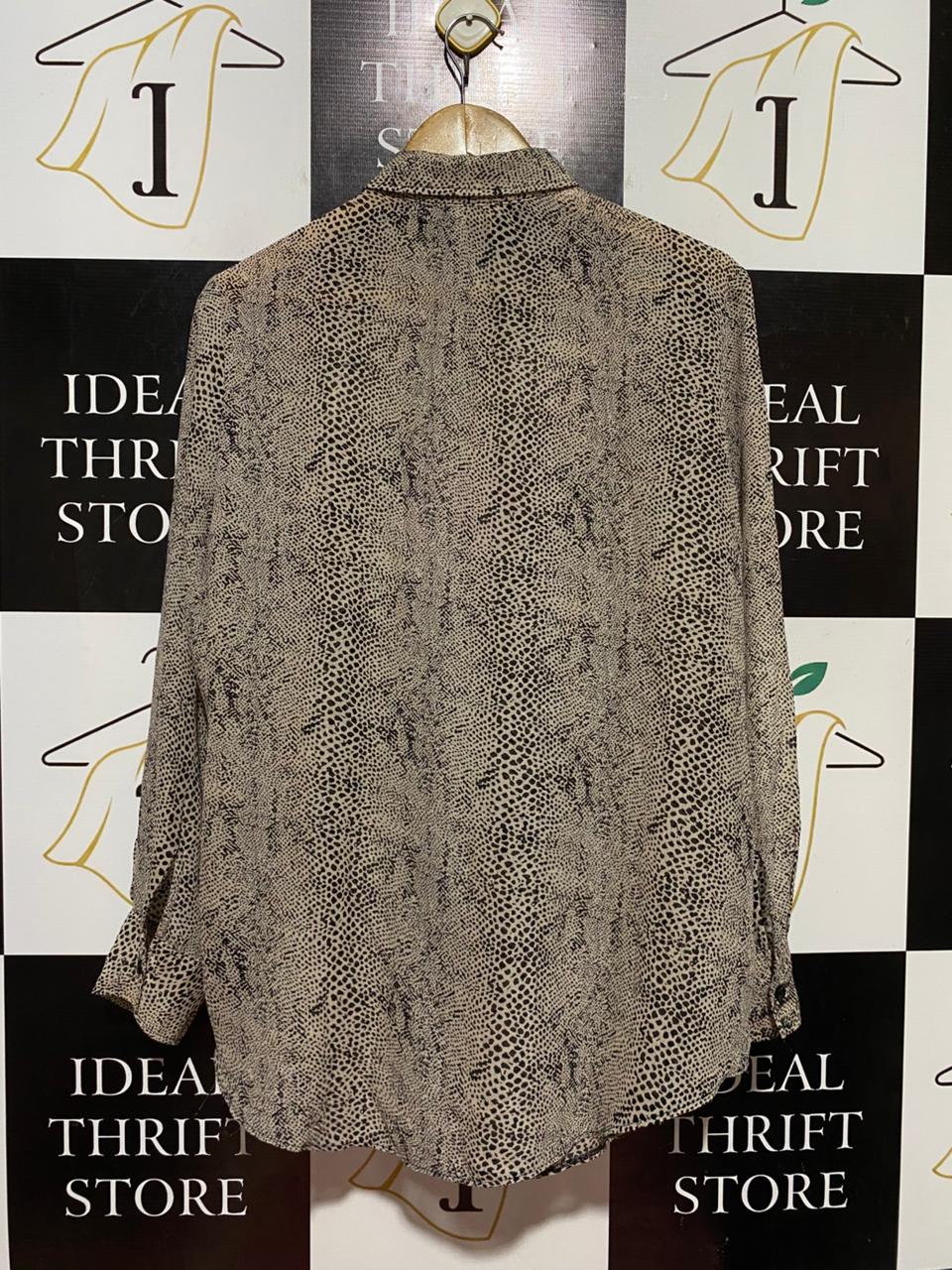 M&S WOMAN |L| BUST 21| B40| SNAKESKIN PRINT BUTTON-DOWN LONG SLEEVE SHIRT WITH DUAL POCKETS