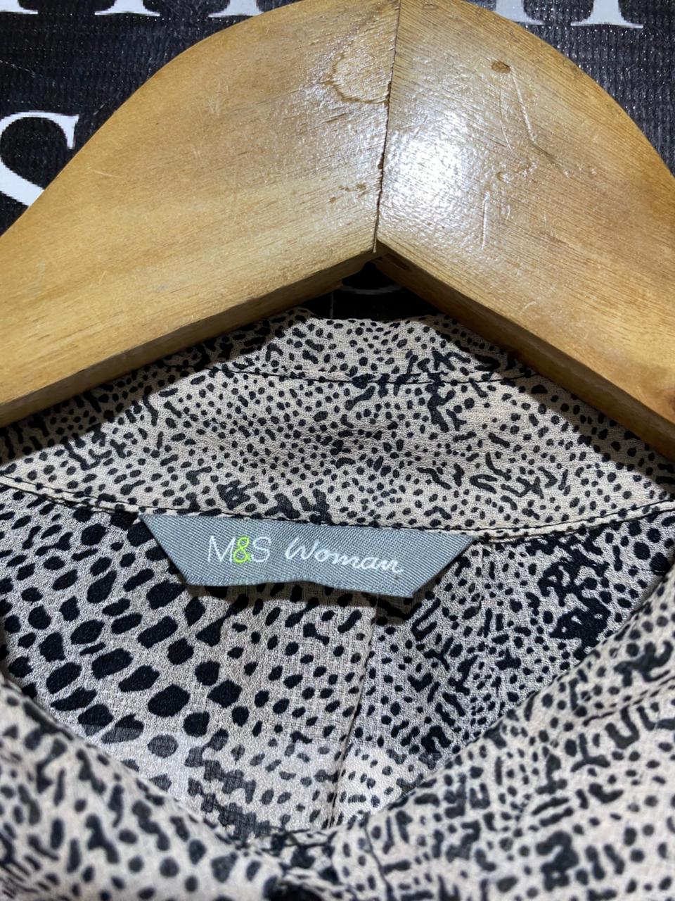 M&S WOMAN |L| BUST 21| B40| SNAKESKIN PRINT BUTTON-DOWN LONG SLEEVE SHIRT WITH DUAL POCKETS