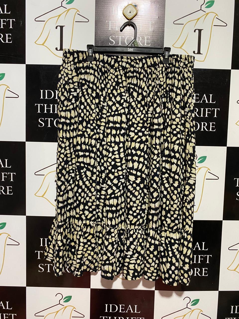 BONMARCHE |XXL| WAIST 38| B39| BLACK AND CREAM ABSTRACT PRINT MIDI SKIRT TIRED RUFFLE HEM CASUAL SKIRT