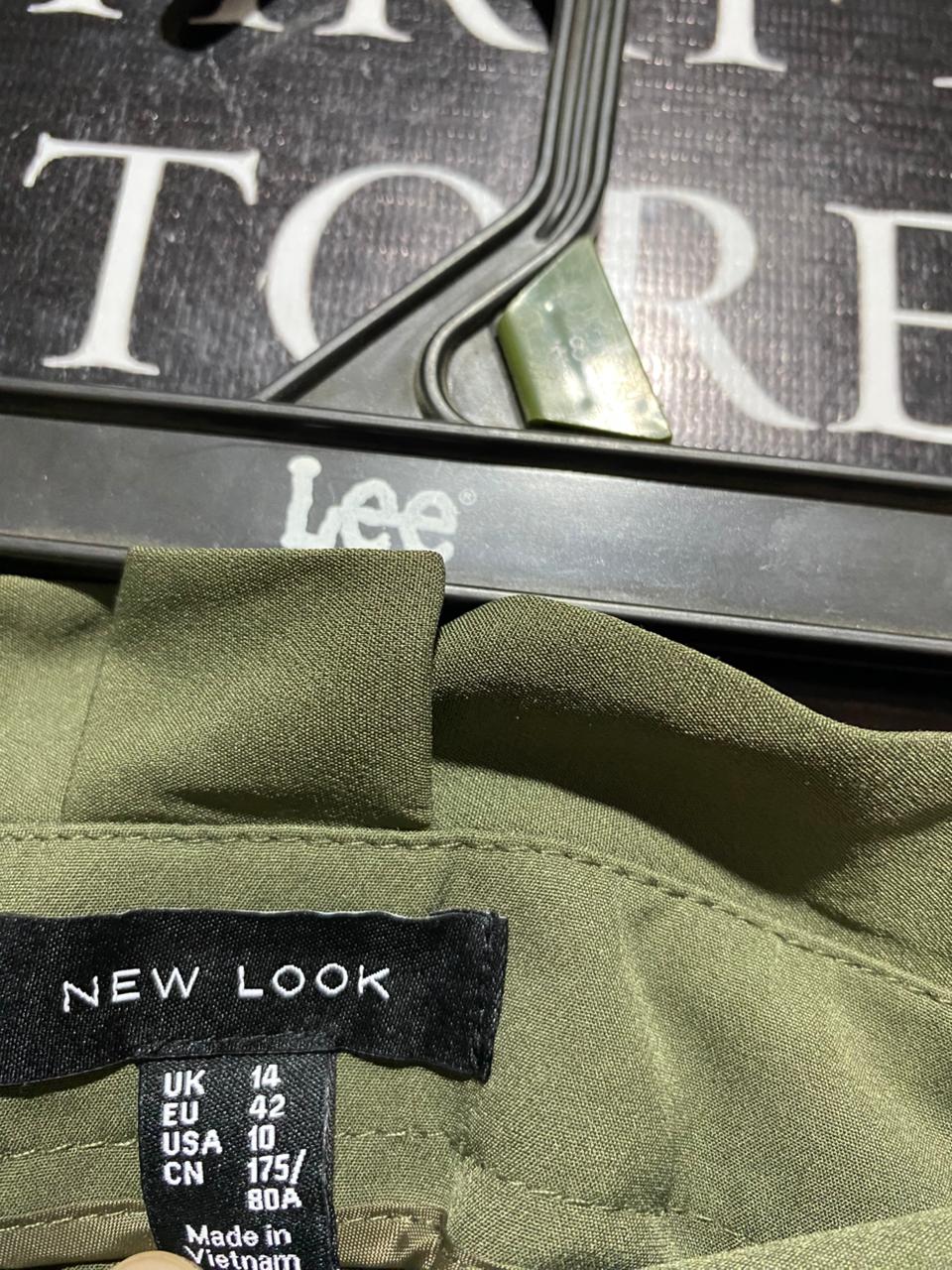 NEW LOOK |XL| WAIST 33| B41| OLIVE GREEN HIGH-WAISTED PLEATED TROUSERS