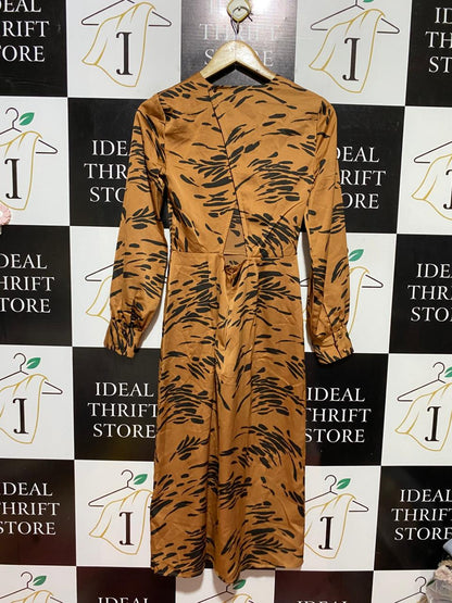 WARE HOUSE |S| BUST 15| B40| ABSTRACT PRINT SATIN MIDI DRESS WITH LONG CUFFED SLEEVES