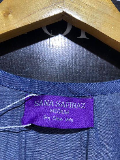 SANA SAFINAZ |M| BUST FREE| B40| EMBROIDERED V-NECK KAFTAN KURTI WITH LACE DETAILS