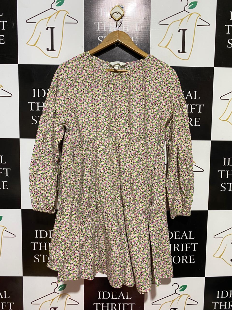 H&M |M| BUST 23| B40| DITSY FLORAL PRINT TIERED BABYDOLL MINI DRESS WITH LONG SLEEVES