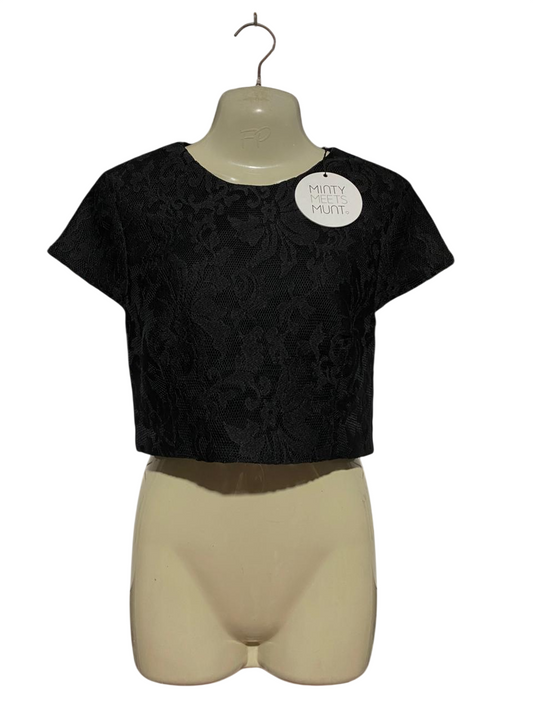 MINTY MFETS MUNT |S| BUST 16| B41| BLACK FLORAL TEXTURED CROPPED TOP