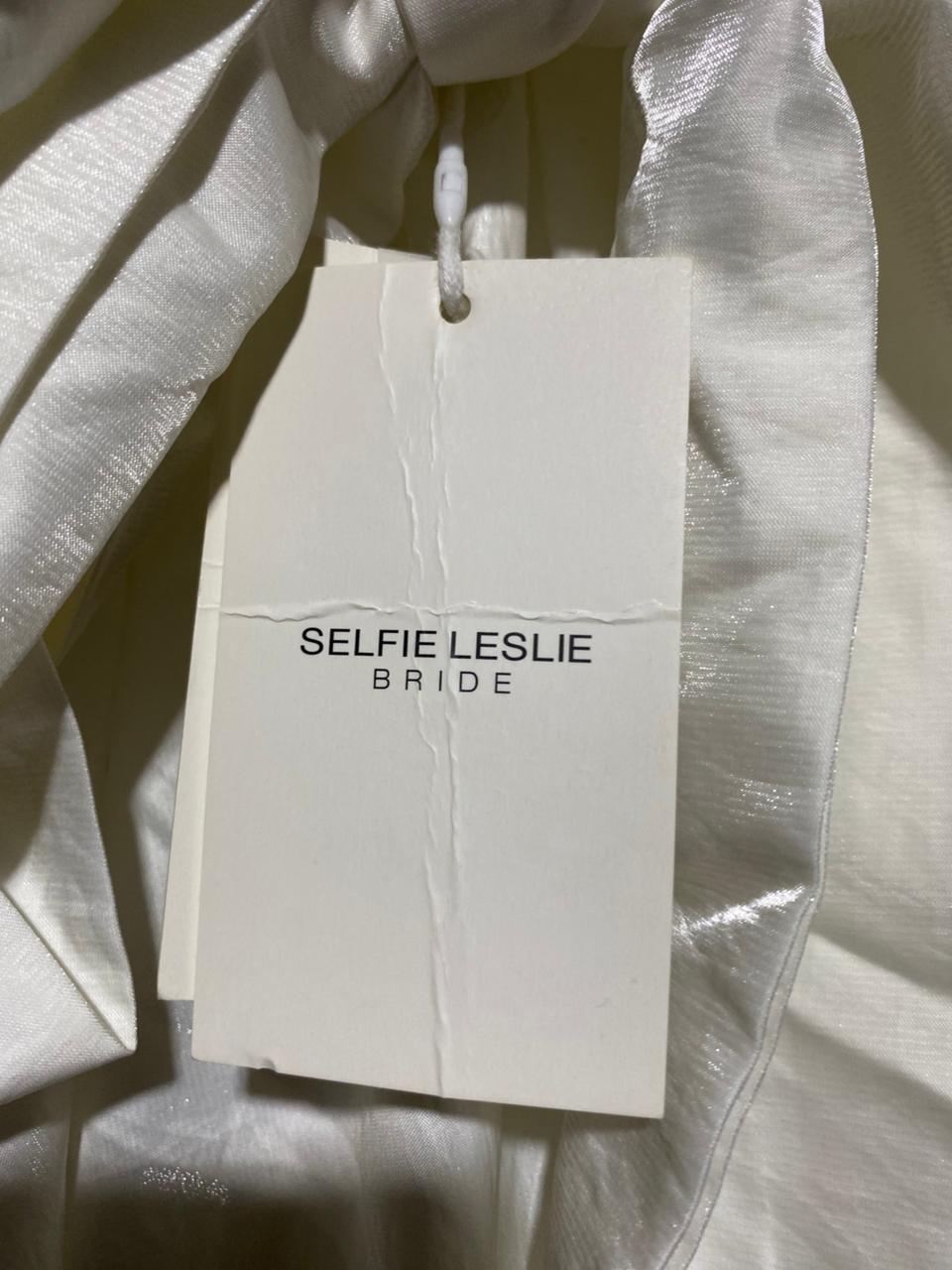 SELIELESLIE |M| BUST 17| B41| CREAM SATIN STRAPLESS PLEATED MAXI DRESS