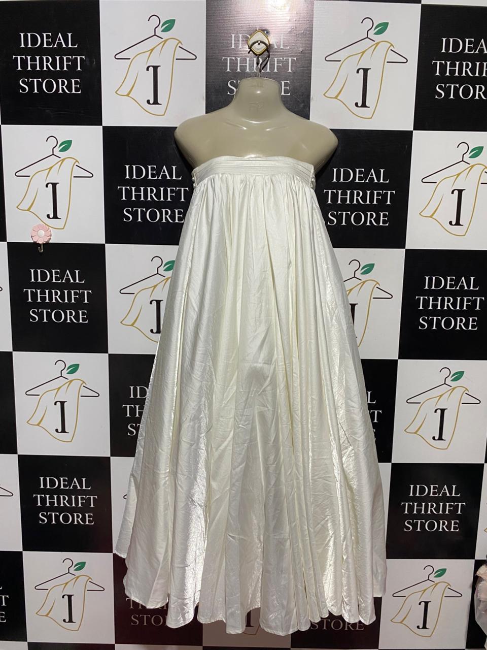 SELIELESLIE |M| BUST 17| B41| CREAM SATIN STRAPLESS PLEATED MAXI DRESS