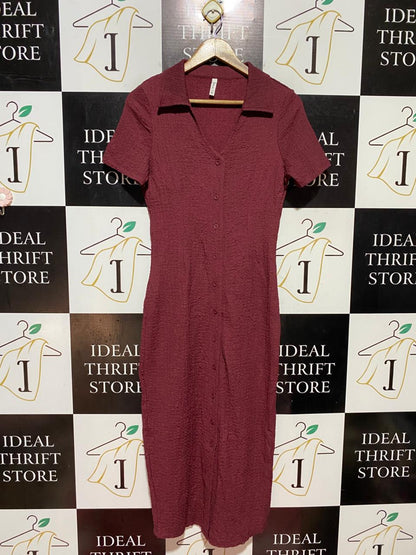 & ME |M| BUST 17| B41| MAROON COLLARED BUTTON-DOWN TEXTURED MIDI DRESS