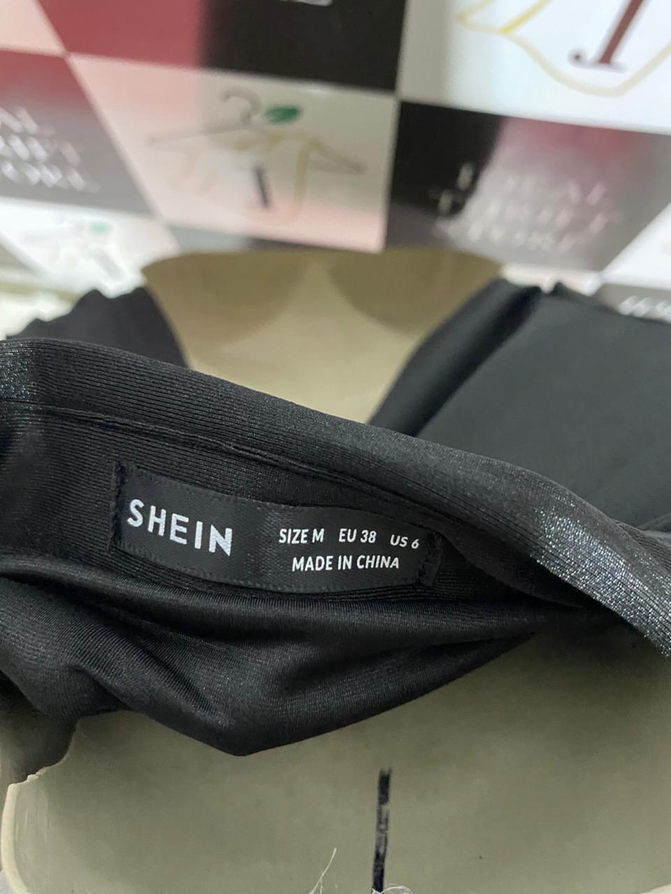 SHEIN |M| BUST 20| B41| SOLID BLACK CROPPED ASYMMETRICAL BUTTON-DOWN LONG SLEEVE SHIRT