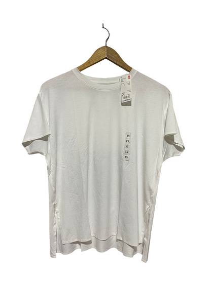 UNIQLO |XS| BUST 21| B42| WOMEN'S AIRISM WHITE SHORT SLEEVE OVERSIZED CREWNECK T-SHIRT BLOUSE