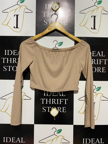 PRETTYLITTLE THING |M| BUST 16| B42| BEIGE RIBBED OFF-SHOULDER LONG SLEEVE CROP TOP