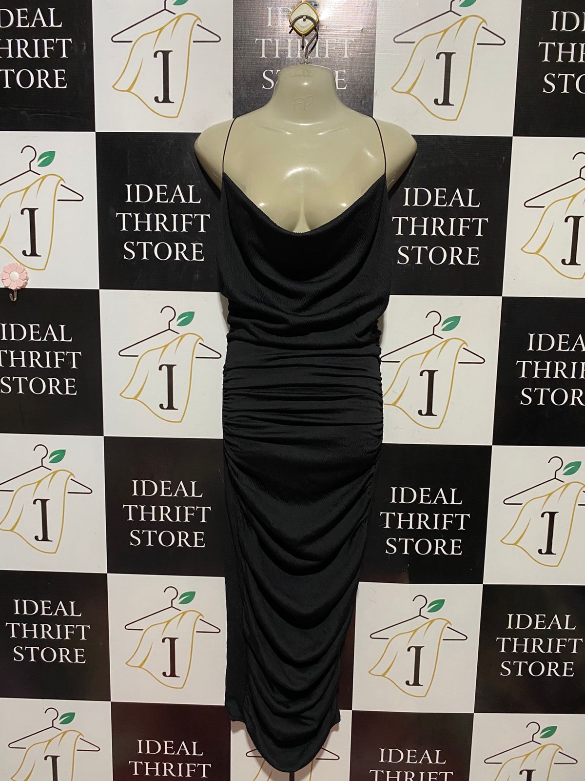 PRETTYLITTLE THING |M| BUST 16| B42| BLACK COWL NECK RUCHED SPAGHETTI STRAP MAXI DRESS