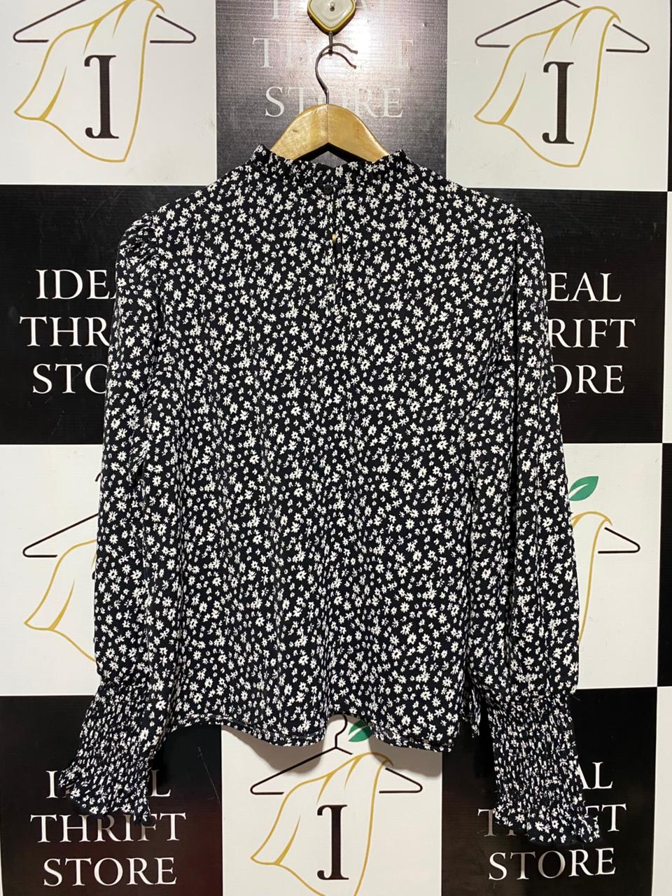 ATMOS & HERE |L| BUST 20| B42| BLACK AND WHITE DITSY FLORAL MOCK NECK LONG SLEEVE BLOUSE