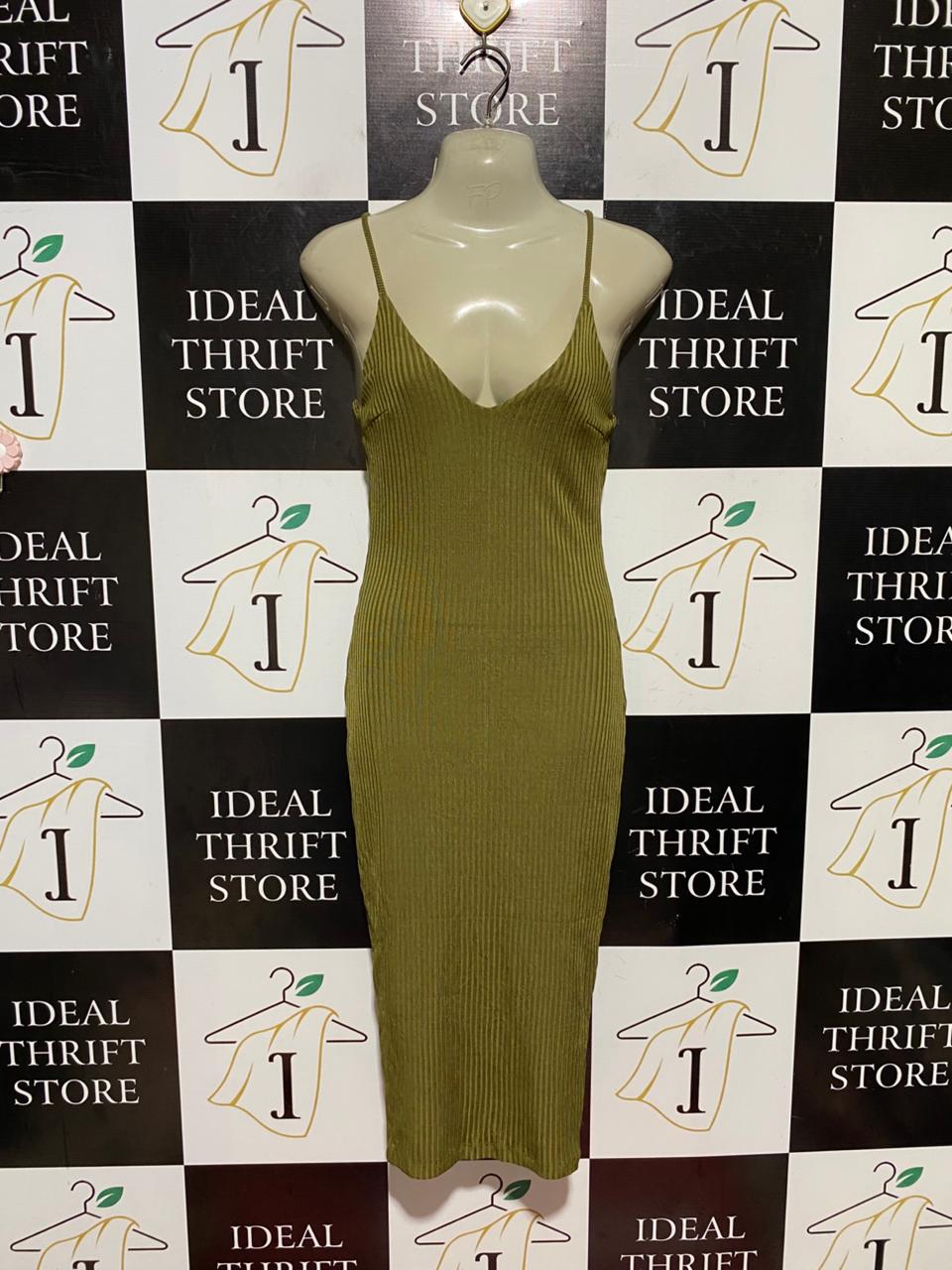KOOKAI |M| BUST 16| B42| OLIVE GREEN RIBBED KNIT SPAGHETTI STRAP V-NECK MIDI DRESS