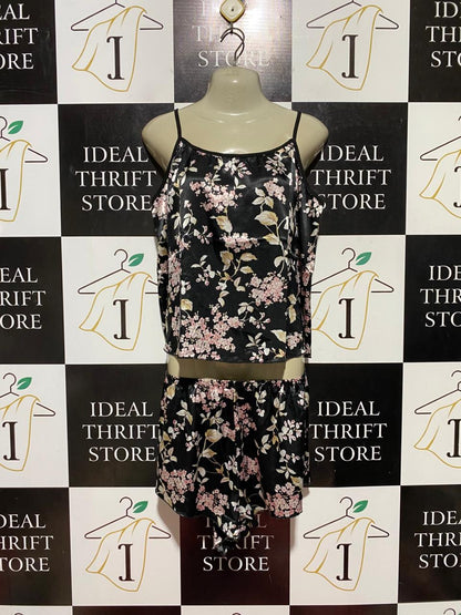 |XL| B42| ELEGANT BLACK FLORAL SATIN SLEEPWEAR SET