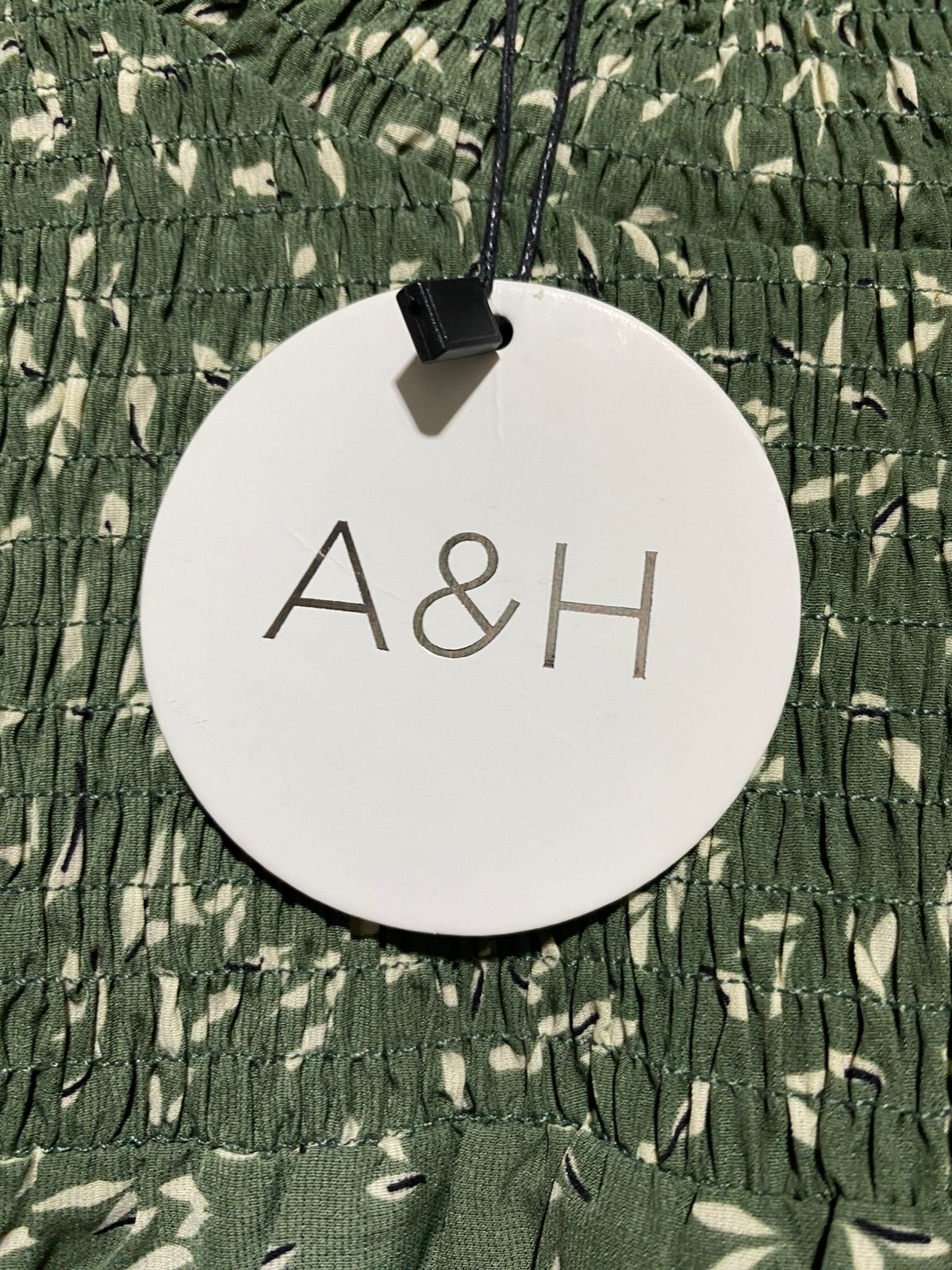 ATMOS & HERE |L| BUST 25| B42| OLIVE GREEN FLORAL LEAF PRINT SMOCKED MOCK NECK LONG SLEEVE BLOUSE TOP
