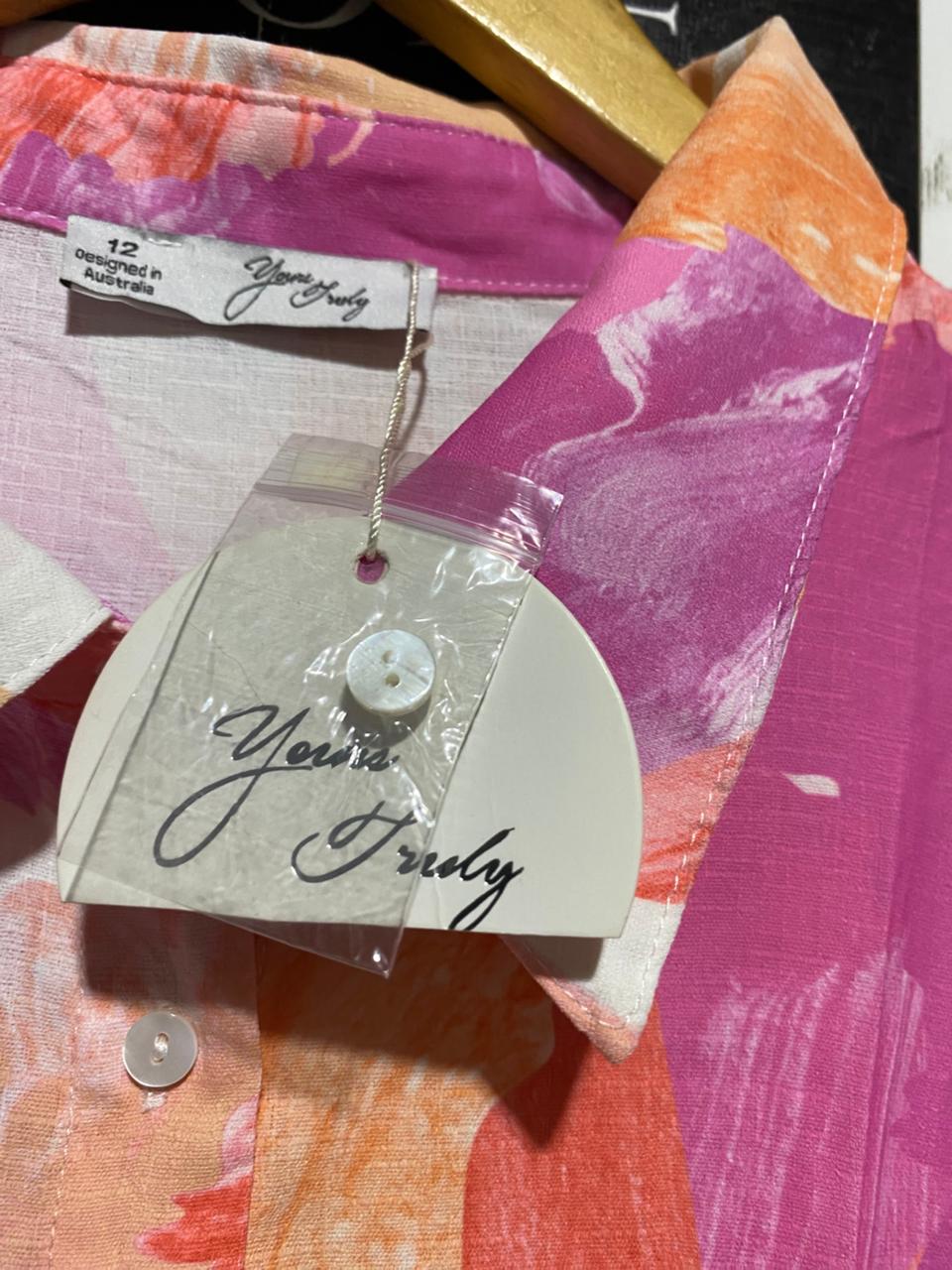 YOURS HANDY |L| BUST 21| B42| MULTICOLOR PINK ORANGE ABSTRACT BRUSHSTROKE LONG SLEEVE BUTTON UP SHIRT BLOUSE