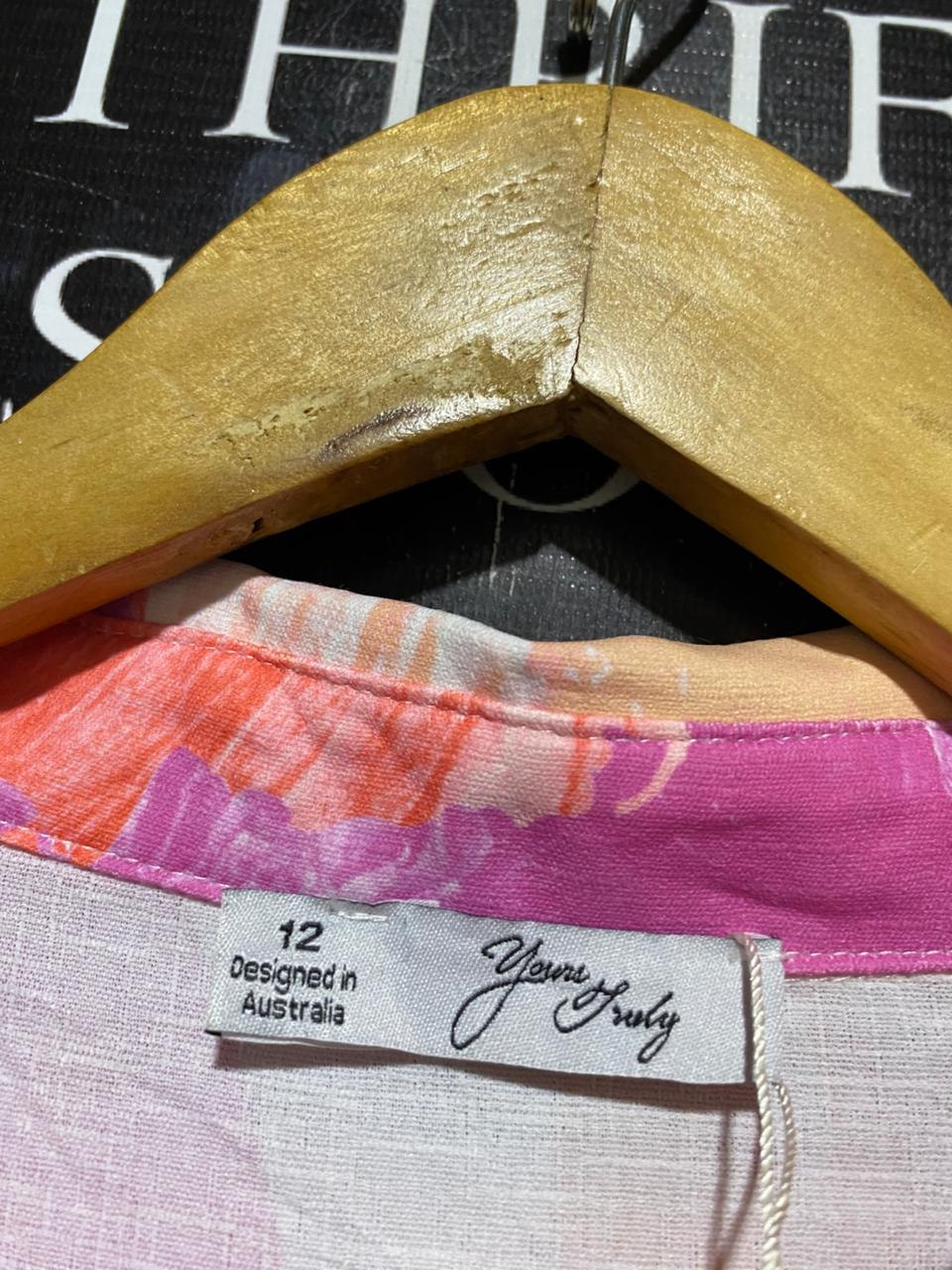 YOURS HANDY |L| BUST 21| B42| MULTICOLOR PINK ORANGE ABSTRACT BRUSHSTROKE LONG SLEEVE BUTTON UP SHIRT BLOUSE