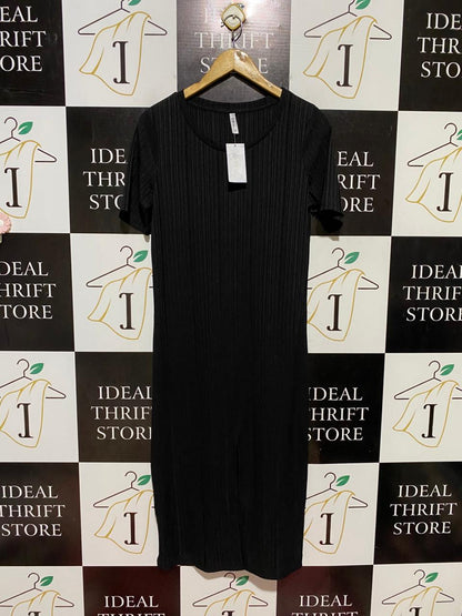 & ME |M| BUST 14| B41| BLACK RIBBED SHORT SLEEVE CREWNECK BODYCON MIDI DRESS