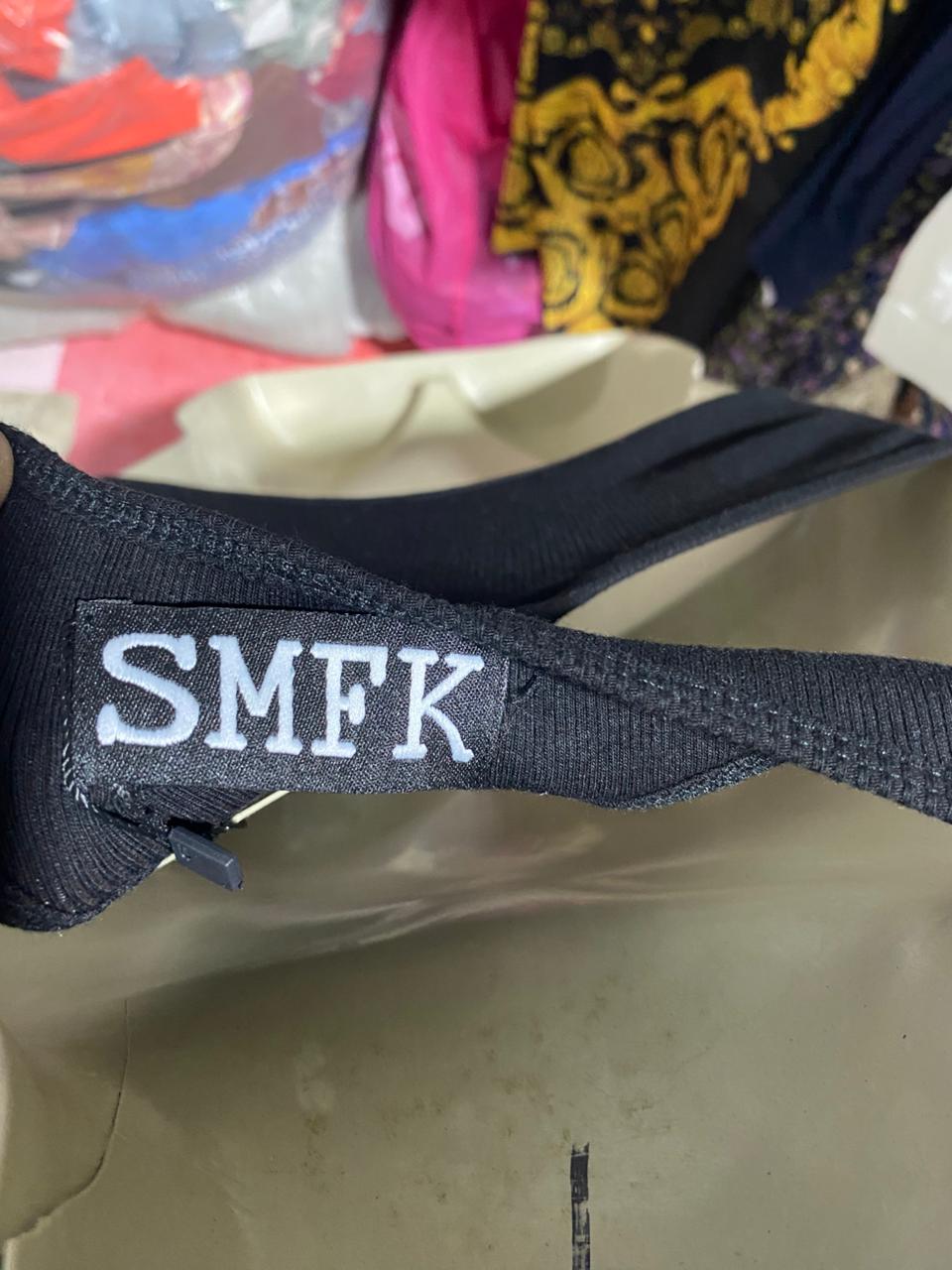 SMFK |S| BUST 15| B43| BLACK CUTOUT MIDRIFF FRONT TIE SPORTS BRA CROPPED TANK TOP BRALETTE
