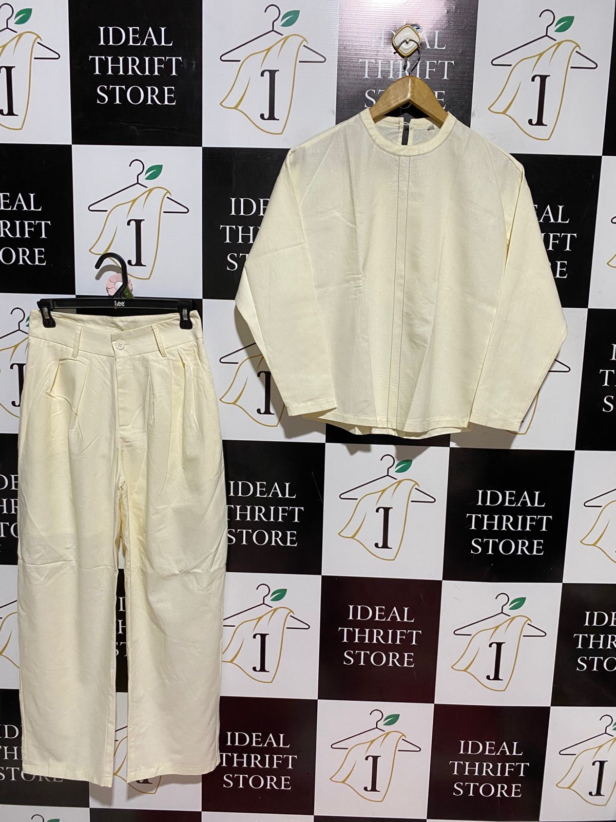 |XS| B42| LONG SLEEVE TOP & PLEATED WIDE-LEG PANTS CO-ORD IN CREAM
