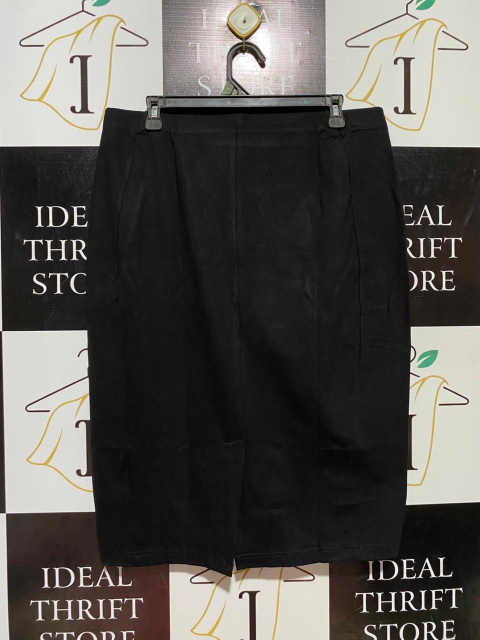 SERRA |XL| WAIST 34| B42| CLASSIC BLACK KNEE-LENGTH PENCIL SKIRT