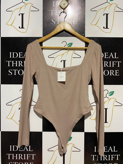 SUPRE |M| BUST 15| B42| WOMEN'S TAN LONG SLEEVE BODYSUIT - SQUARE NECK THONG BOTTOM BASIC TOP