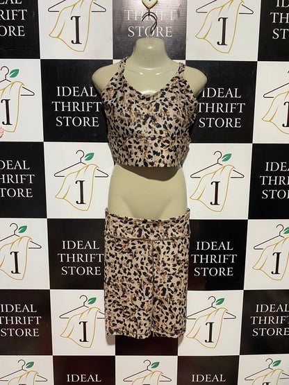 |M| B44| LEOPARD PRINT TWO-PIECE ACTIVEWEAR SET