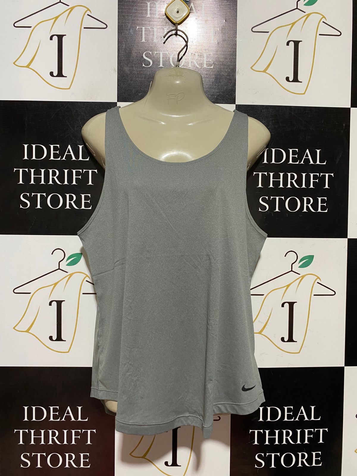 NIKE |L| BUST 18| B44| SLEEVELESS ACTIVEWEAR SPORTS VEST LOOSE FIT TRAINING TOP