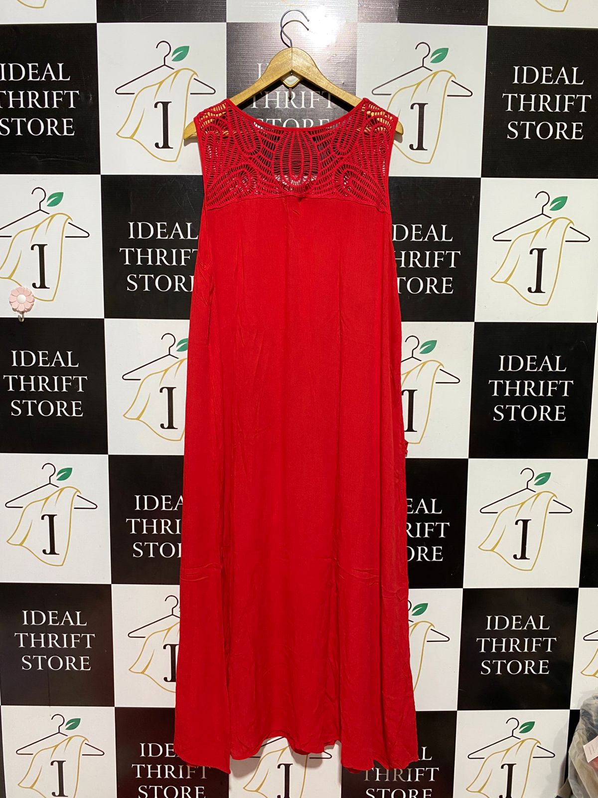 AUTOGRAPH |XL| BUST 23| B44| VIBRANT RED SLEEVELESS MAXI DRESS WITH INTENTIONAL CROCHET EMBROIDERED YOKE