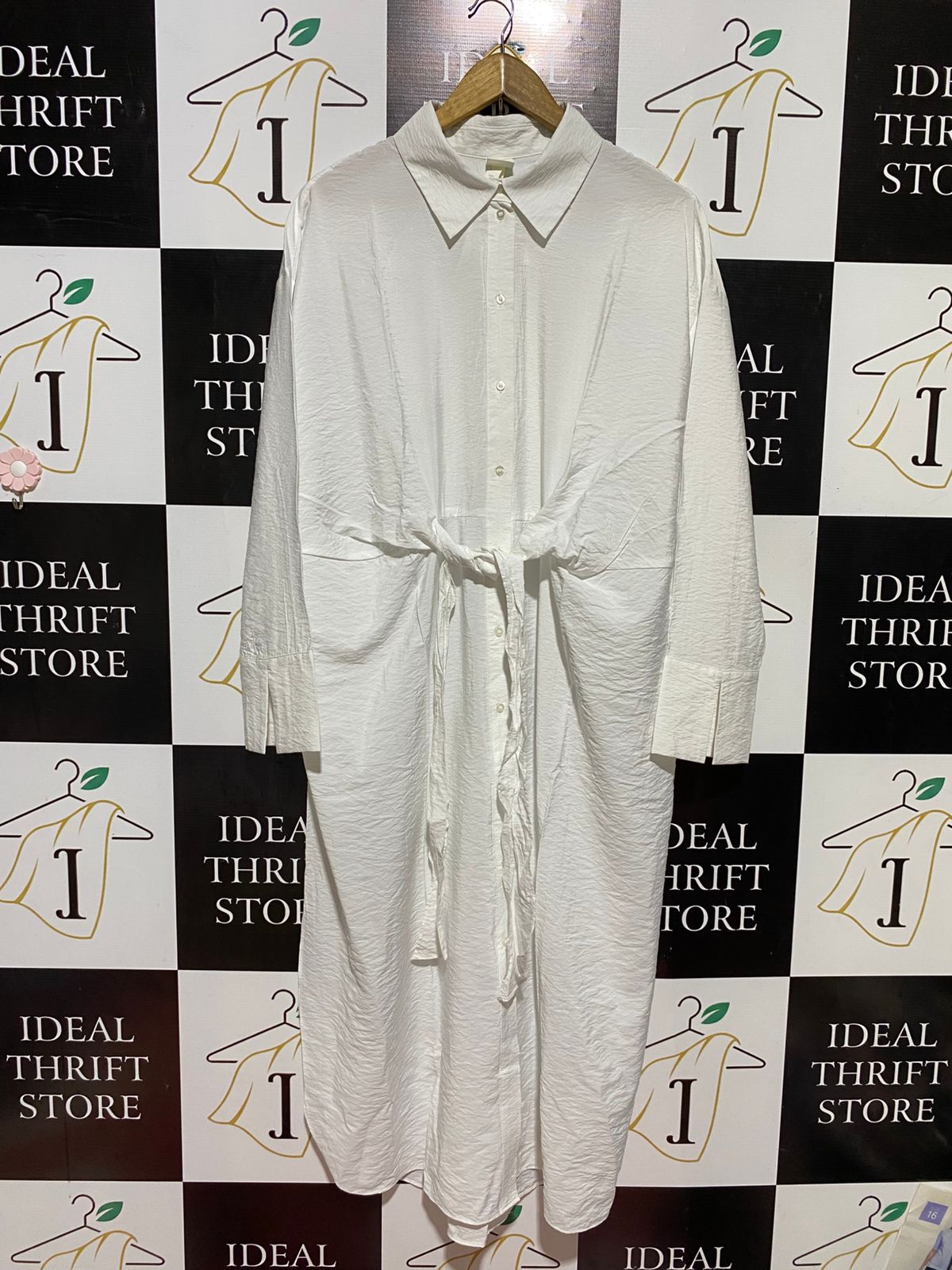 H&M |XL| BUST 26| B43| WHITE CRISP TEXTURED FABRIC WAIST-TIE LONG SLEEVE BUTTON FRONT MIDI SHIRT DRESS