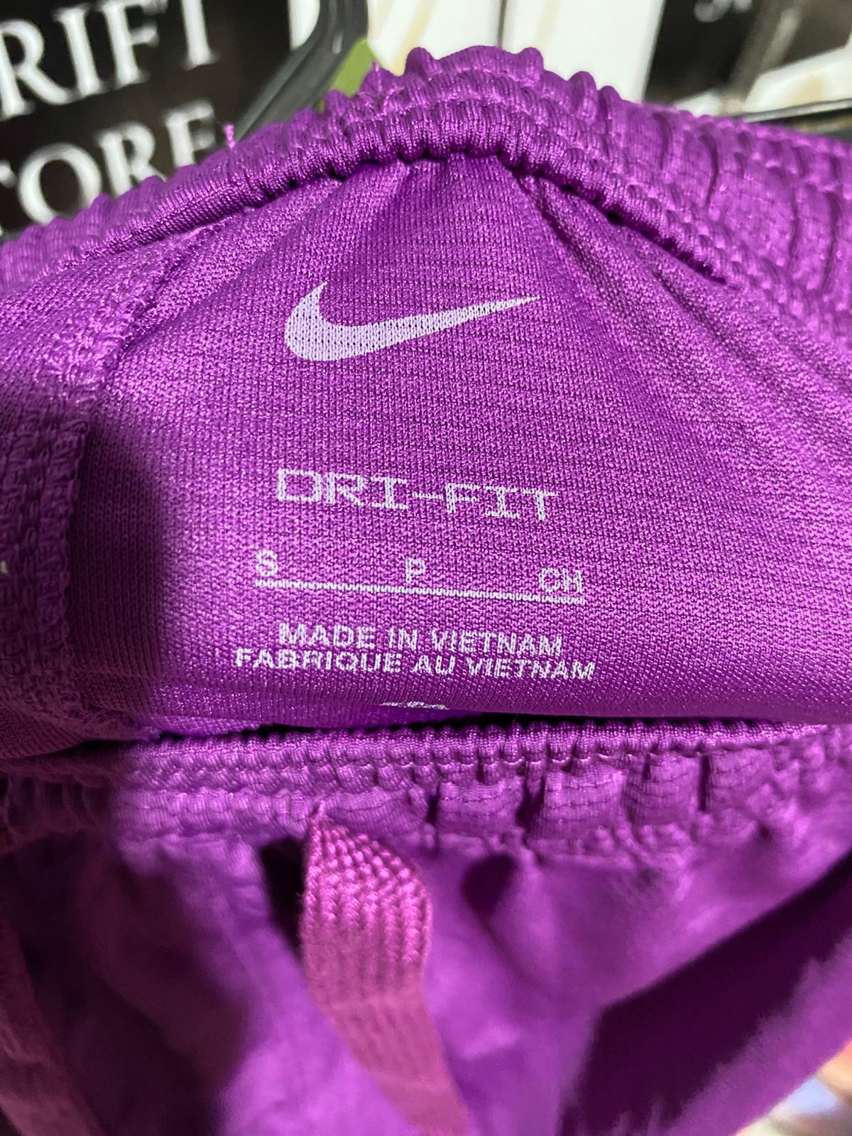 NIKE |S| WAIST 26| B43| WOMEN'S BASKETBALL SHORTS PURPLE PINK STRIPE ATHLETIC GYM MESH DRI-FIT