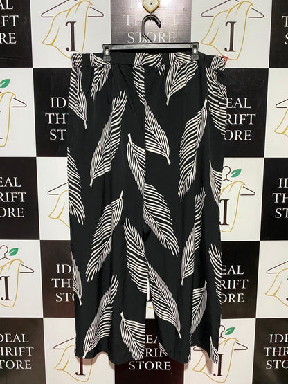 SHEIN CURVE |XXXL| WAIST 39| B43| WIDE LEG PANTS BLACK WHITE FEATHER PALM LEAF PRINT DRAWSTRING TROUSERS CULOTTES