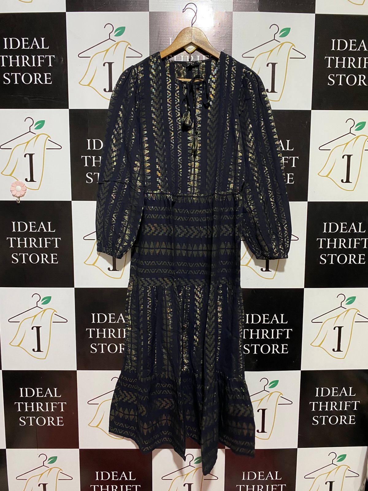 NEXT |M| BUST 18| B45| BLACK AND GOLD METALLIC GEOMETRIC TIERED BOHO MAXI DRESS