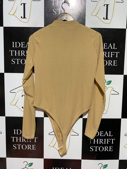 PRETTYLITTLE THING |M| BUST 18| B45| TAN RIBBED LONG SLEEVE MOCK NECK BODYSUIT