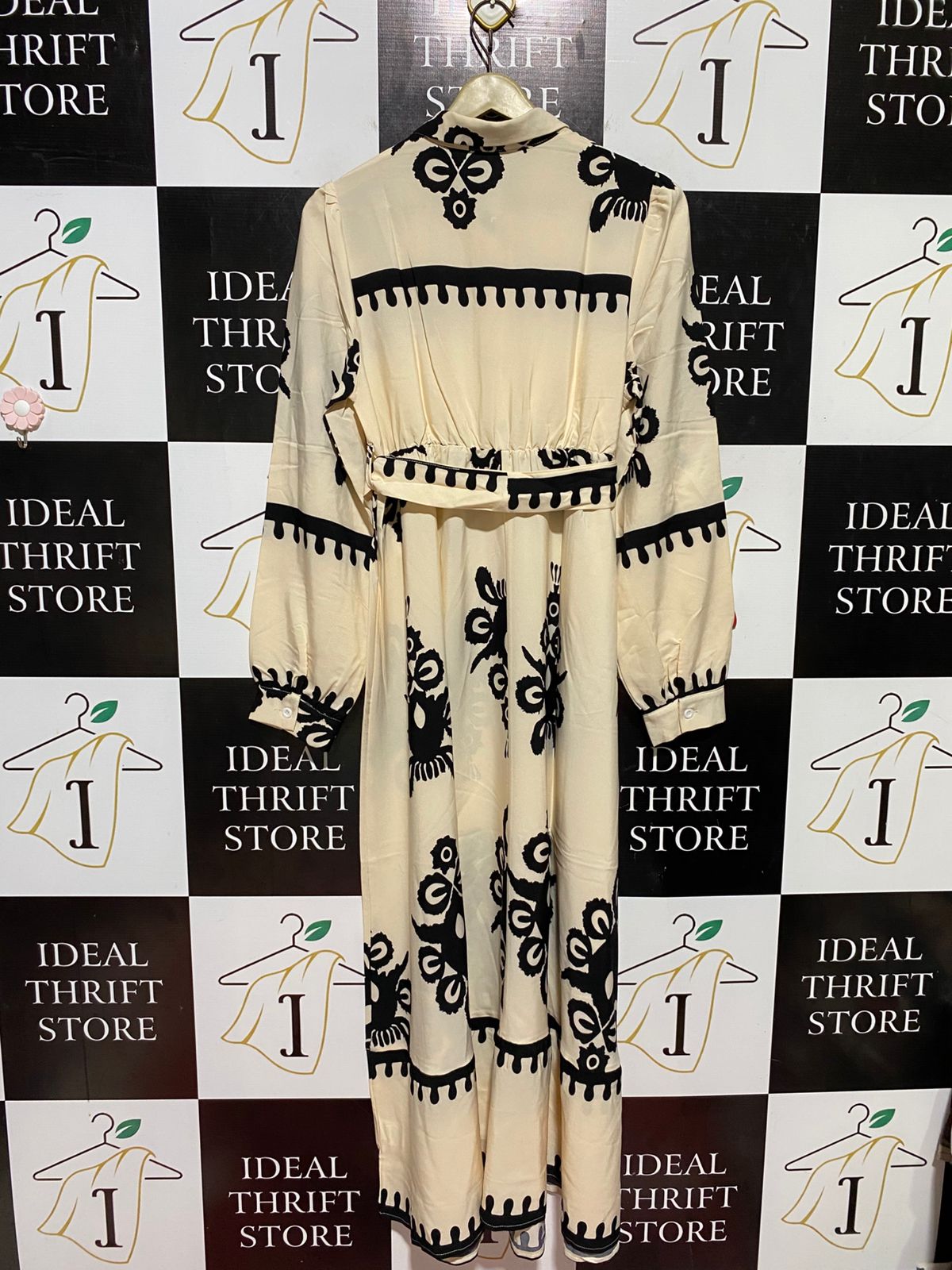 SHEIN |M| BUST 18| B45| CREAM AND BLACK ETHNIC GEOMETRIC PRINT LONG SLEEVE MAXI SHIRT DRESS
