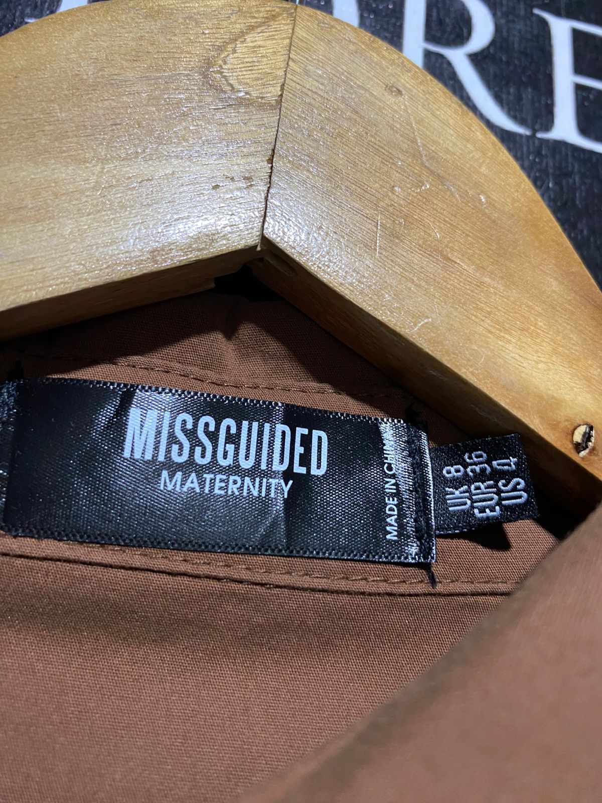 MISS GUIDED |L| BUST 21| B45| BROWN OVERSIZED LONG SLEEVE BUTTON-DOWN SHIRT