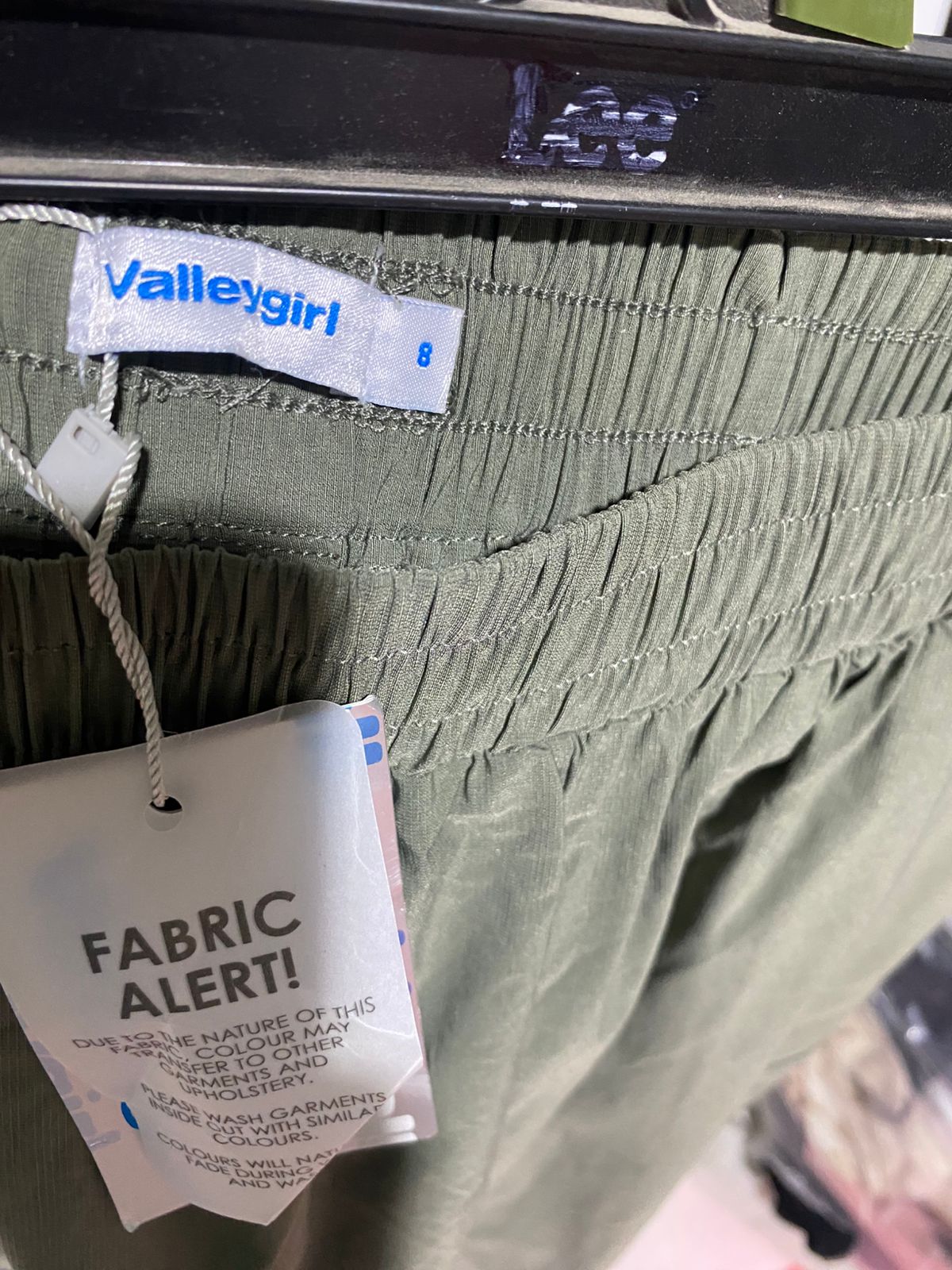 VALLEY GIRL |S| WAIST 25| B44| KHAKI OLIVE CARGO PANTS - NWT HIGH WAIST ADJUSTABLE TOGGLE UTILITY TROUSERS