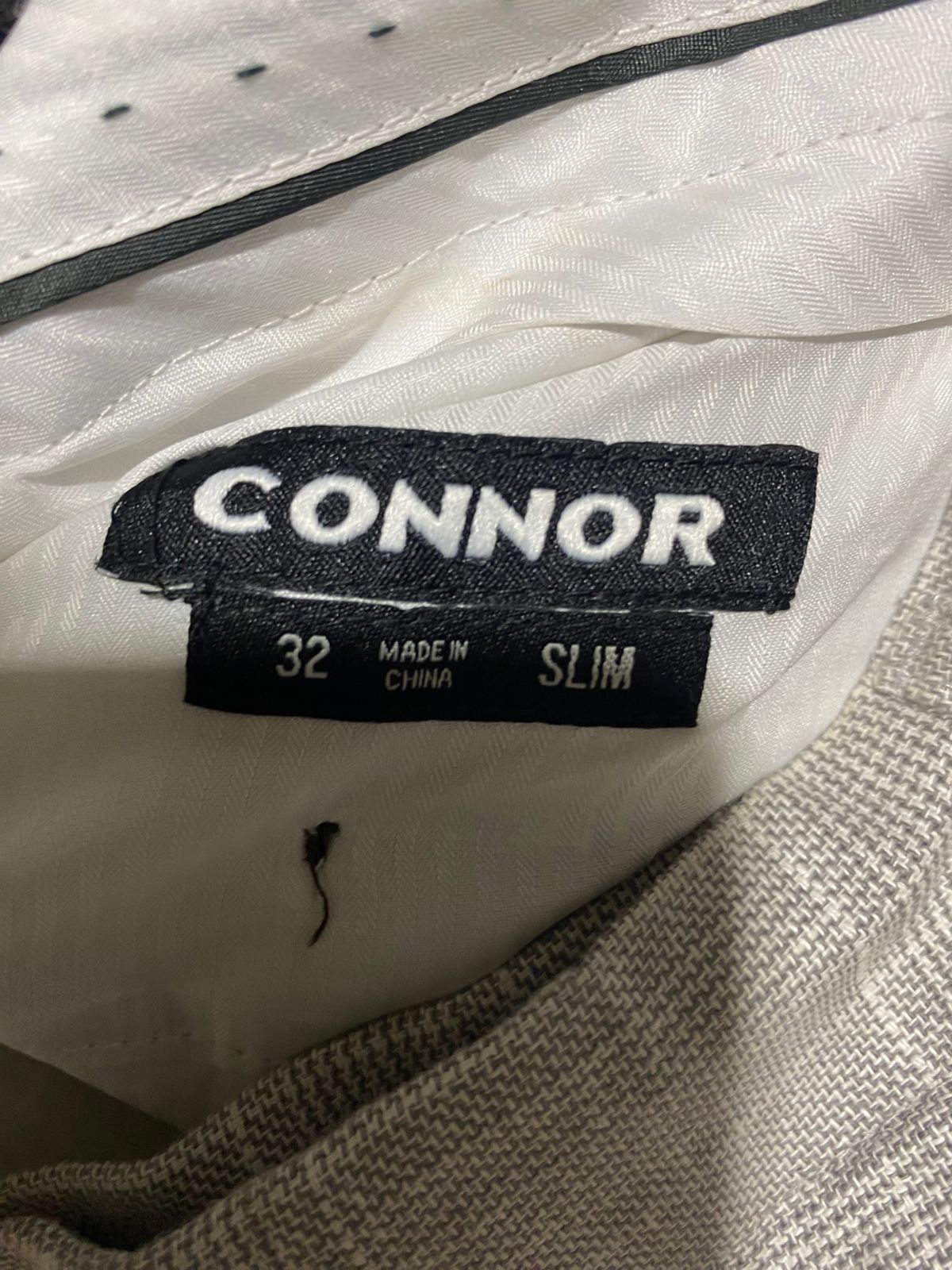 CONNOR |L| WAIST 33| B44| LIGHT GREY GLEN PLAID DRESS PANTS - SLIM FIT TAPERED SMART CASUAL TROUSERS