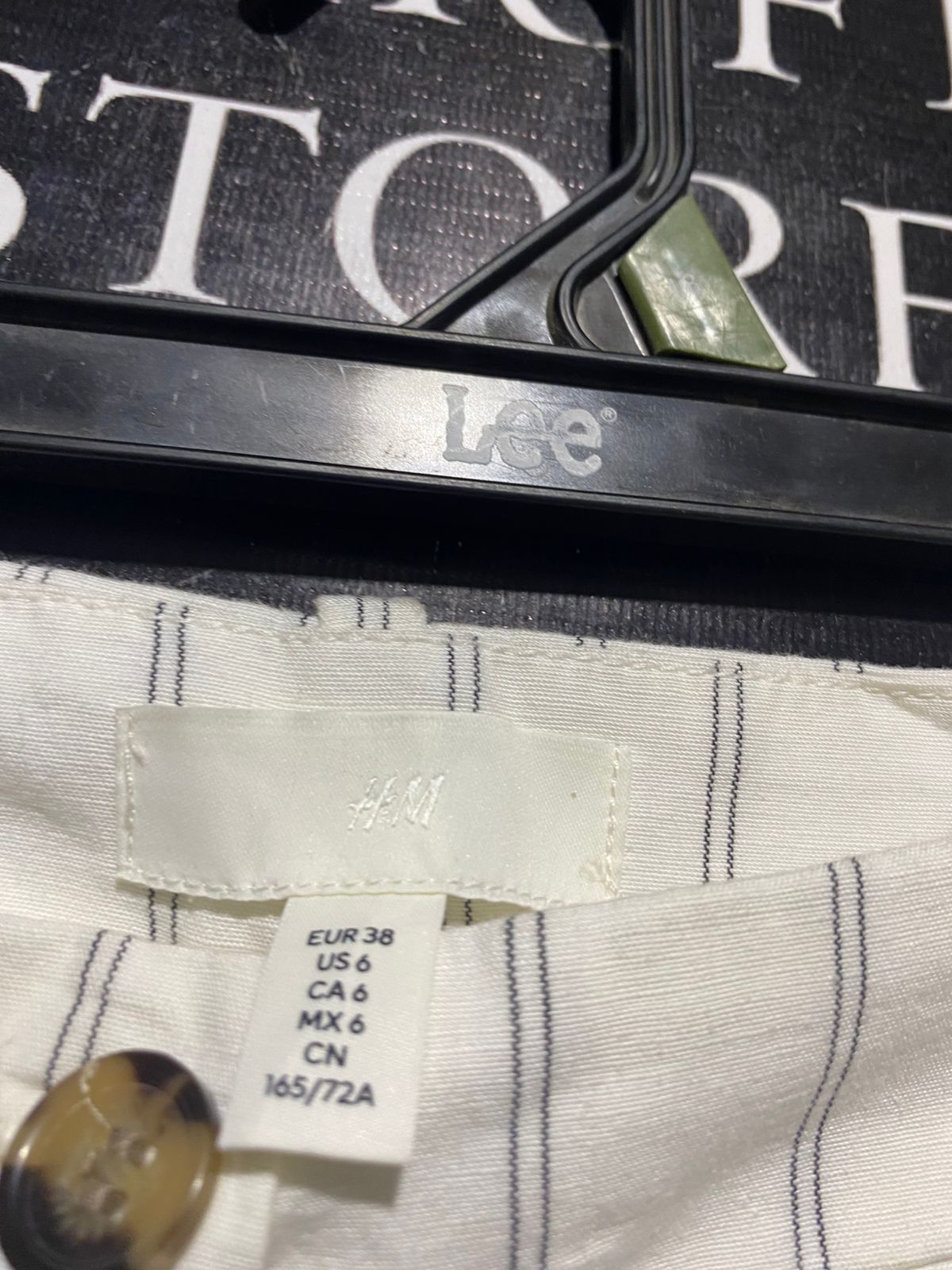 H&M |L| WAIST 31| B44| WHITE VERTICAL STRIPE WIDE LEG PANTS