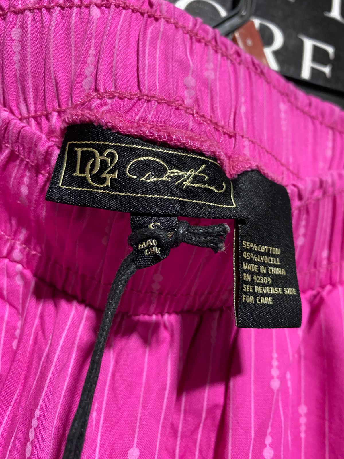 DG2 |M| WAIST 28| B44| HOT PINK STRIPED WIDE-LEG PANTS WITH ELASTIC WAISTBAND