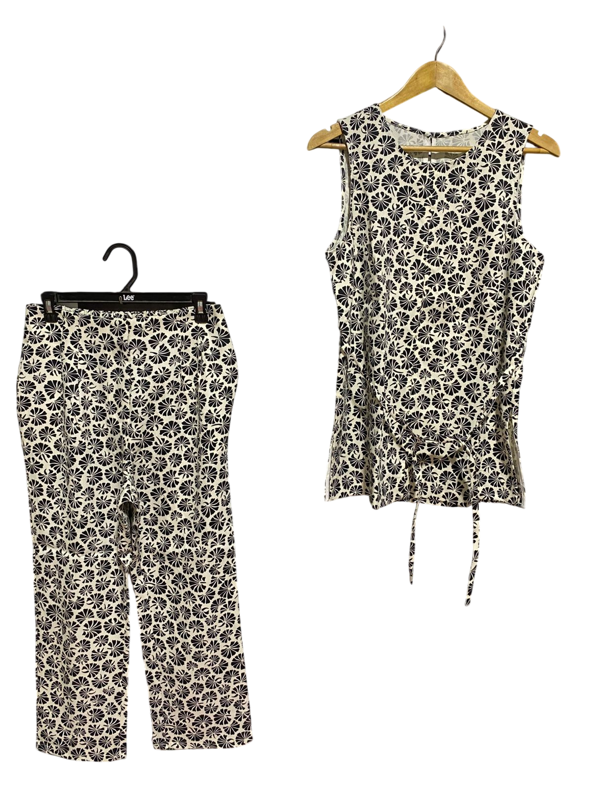 PREVIEW |M| B46| BLACK AND WHITE ABSTRACT FAN PRINT SLEEVELESS TOP AND PANTS CO-ORD SET
