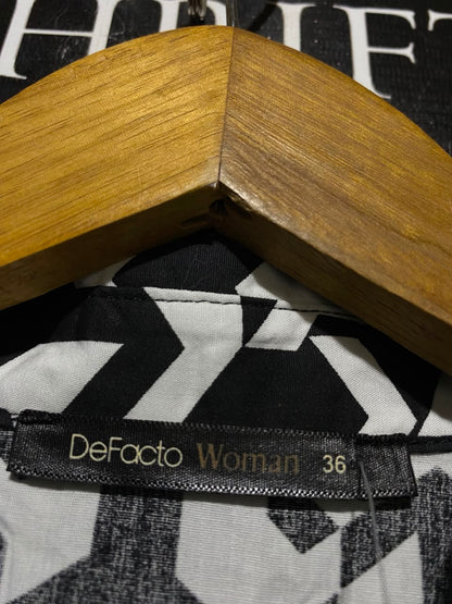DEFACTO |L| BUST 19| B46| BLACK AND WHITE GEOMETRIC PRINT TIERED SHIRT DRESS
