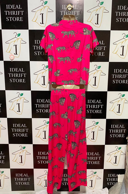 |M| B46| HOT PINK LEOPARD CHEETAH PRINT T-SHIRT AND PAJAMA PANTS NIGHTWEAR SET