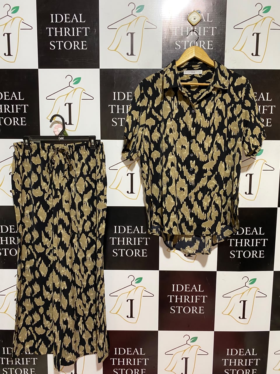 MNG |M| B46| MANGO ABSTRACT PRINT SHORT SLEEVE BUTTON DOWN SHIRT AND WIDE LEG PANTS CO-ORD SET
